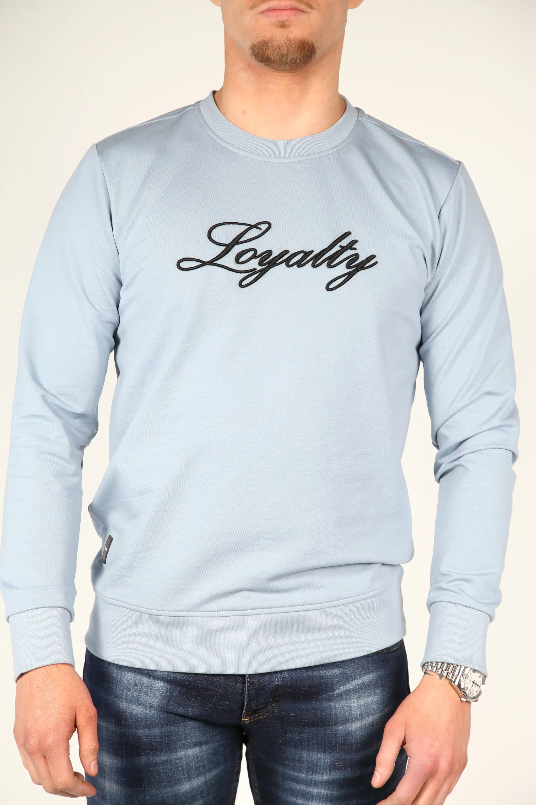 Blauwe Sweater Loyalty – Image 2