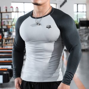 T-shirt de sport moulant à manches longues pour homme
