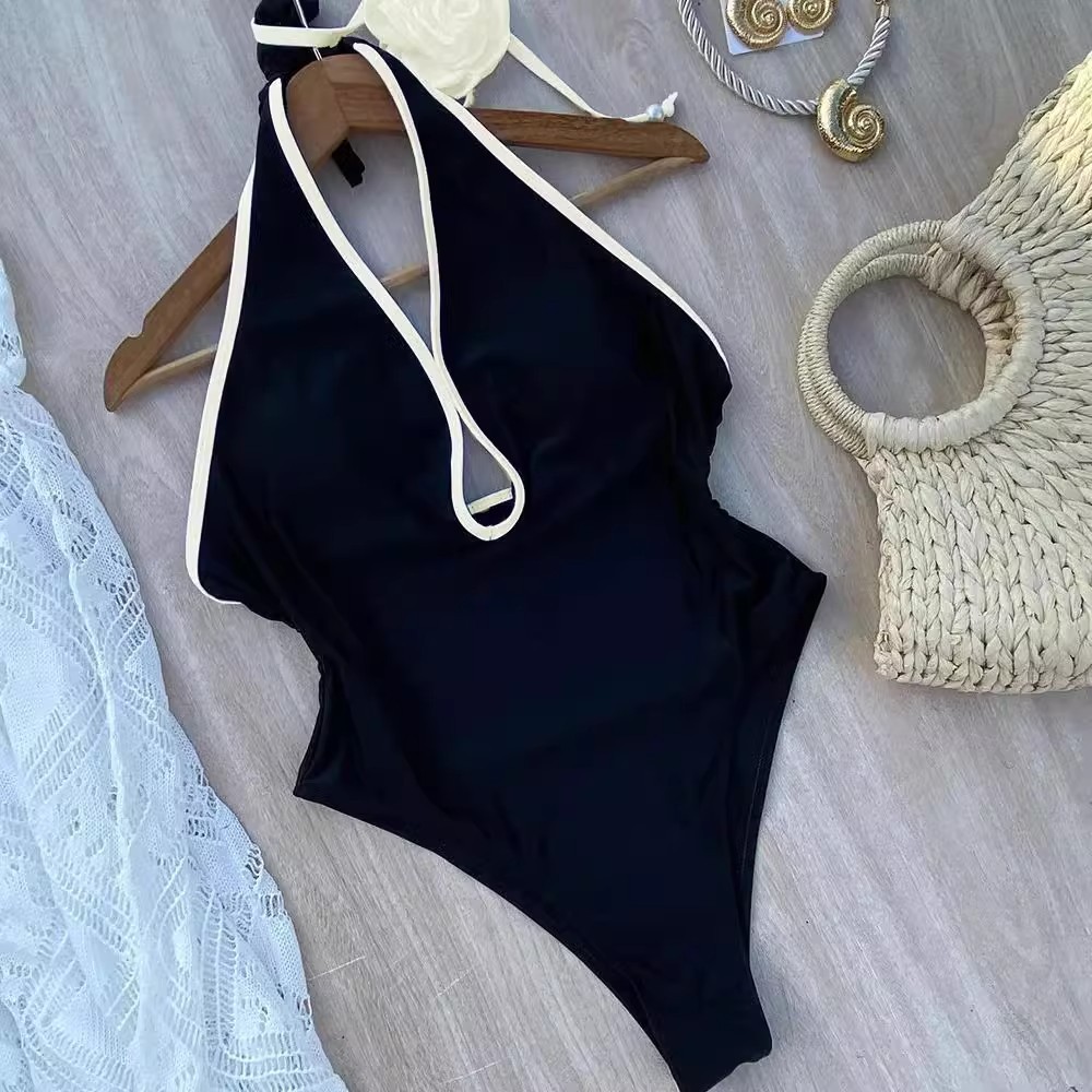 Maillot de bain une pièce amincissant et ajusté est parfait pour toutes les occasions de plage – Image 3