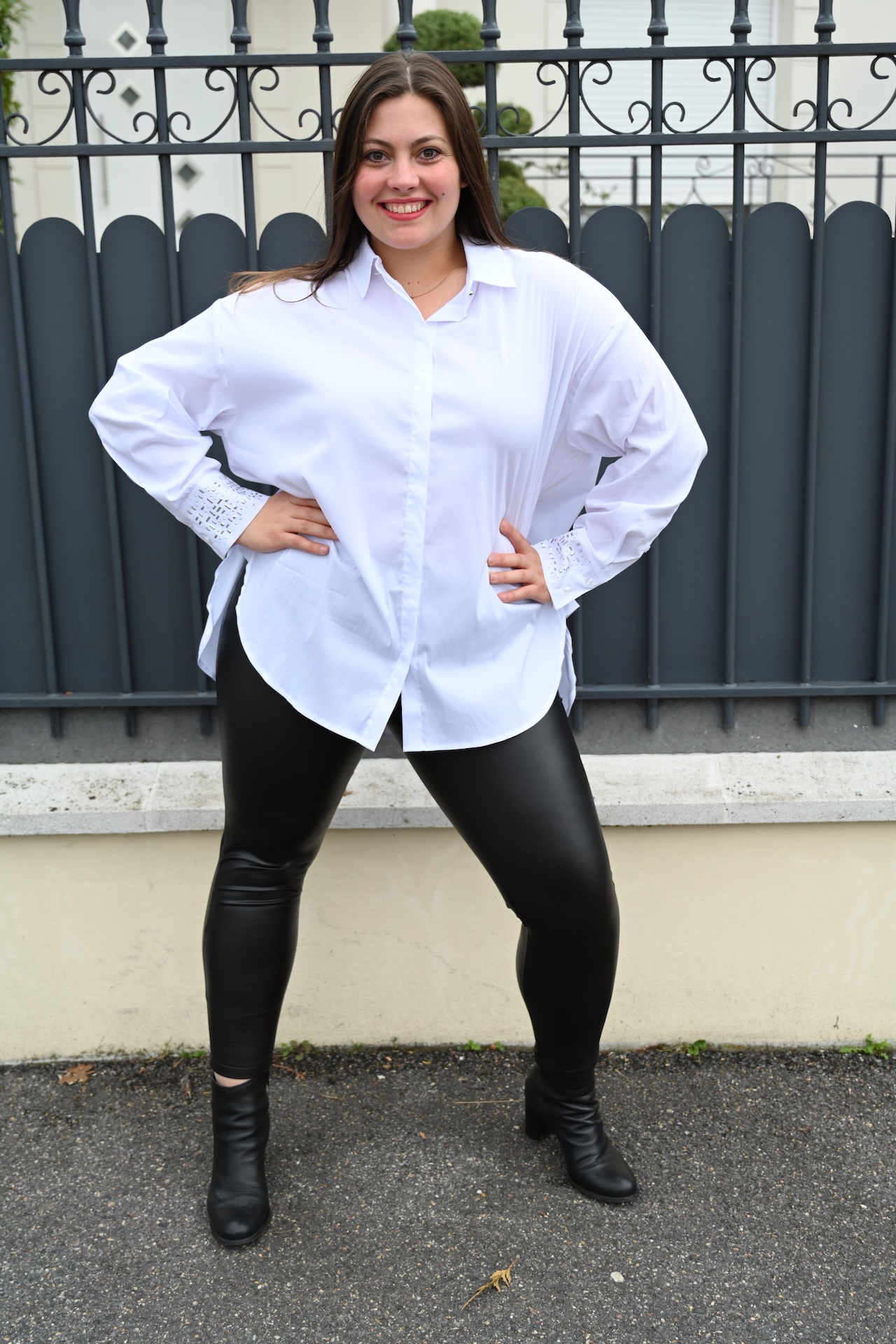 Chemise en coton avec poignets strass