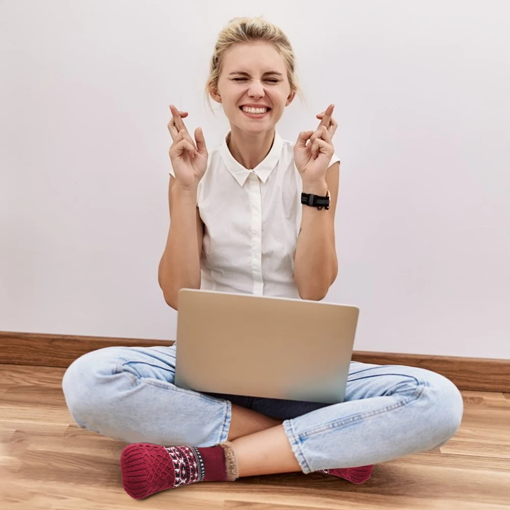 Chaussette polaire rouge de Noël – Image 3