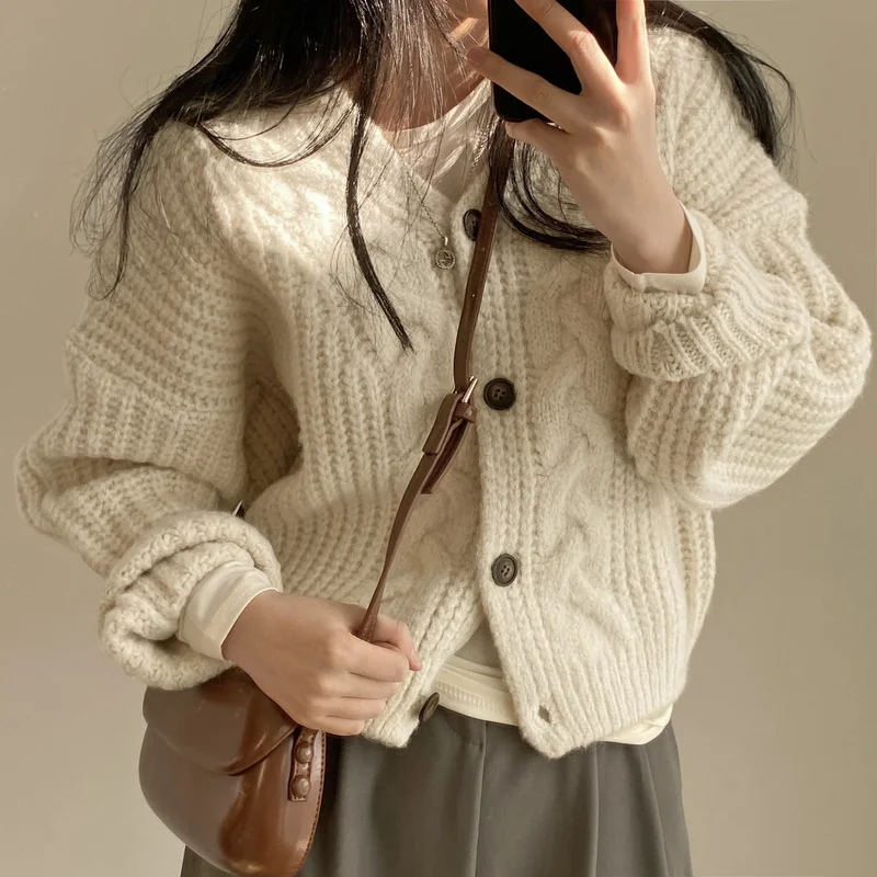 Cardigan Oversize Femme Beige – Image 2