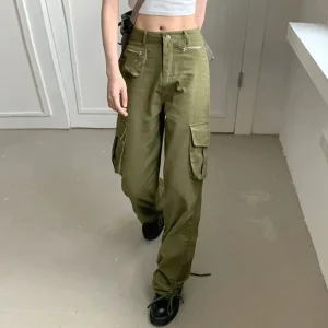 Baggy green cargo pants