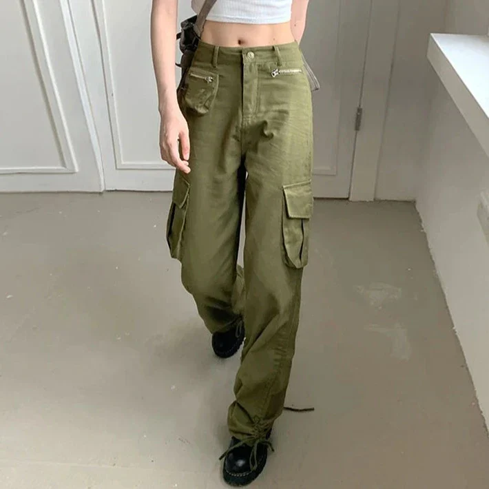 Baggy green cargo pants