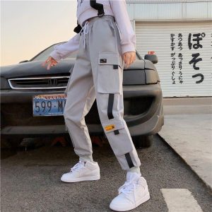 Pantalon cargo femme taille élastique resserré aux chevilles