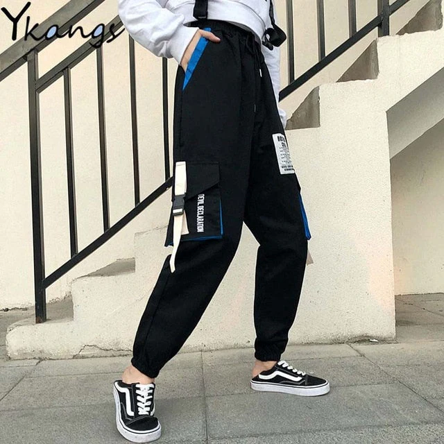 Pantalon cargo femme noir uni poches colorées – Image 2