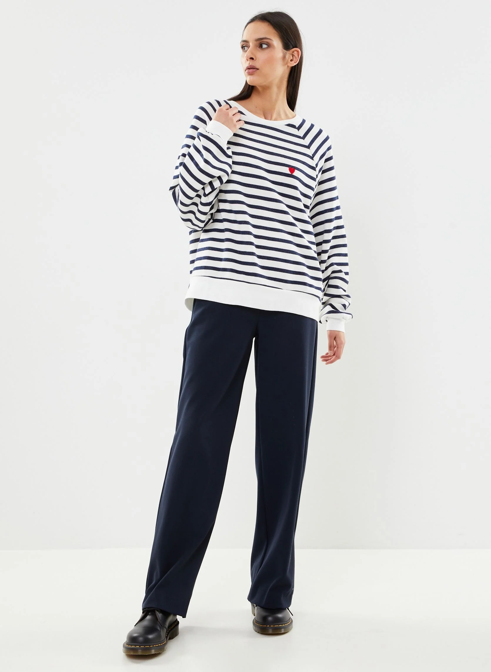 PCGRETA LS EMB UB SWEAT FC – Image 3