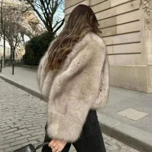 Veste fausse fourrure femme douce et tendance